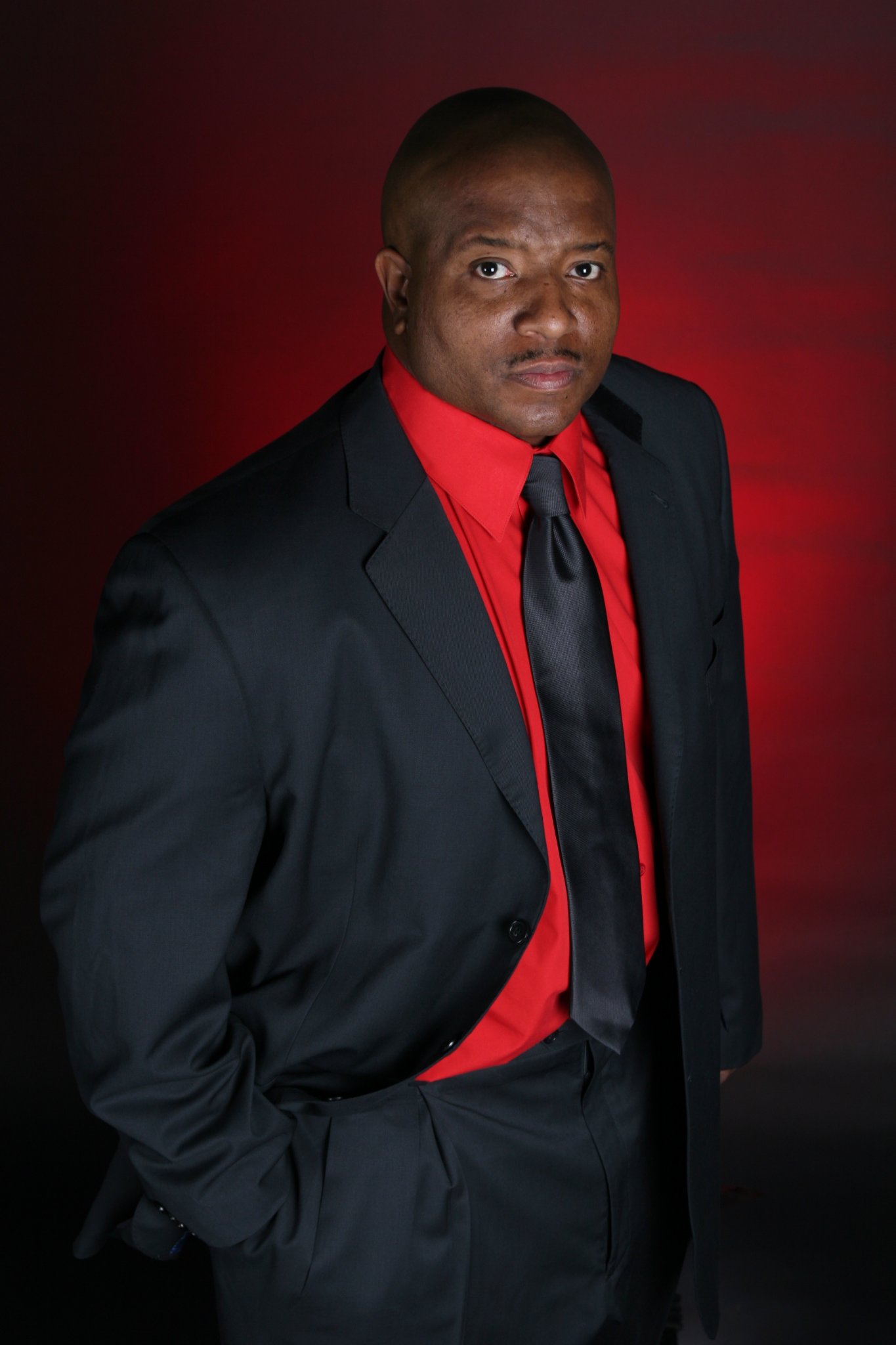 Фото - Марвин Янг: 1365x2048 / 162 Кб