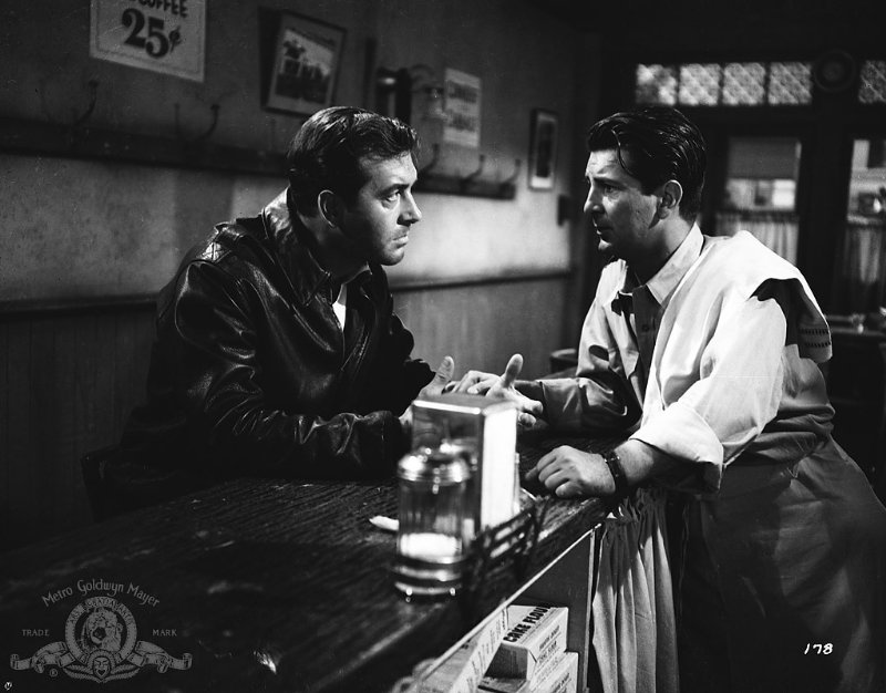 Фото - Джон Пэйн: 800x626 / 78 Кб