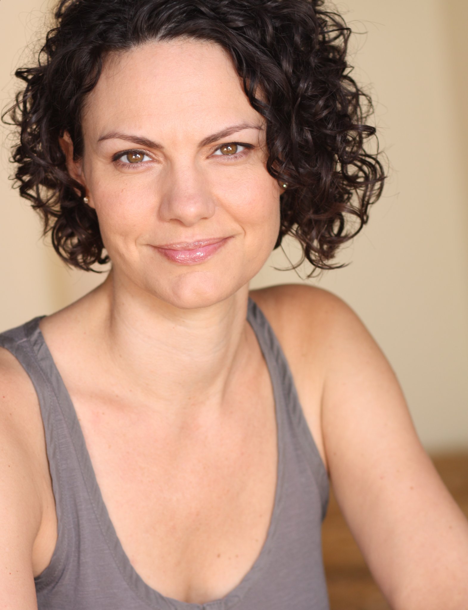 Фото - Дженнифер Кристофер: 1571x2048 / 250 Кб