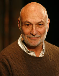 Фото - Майкл Кан: 200x257 / 11.37 Кб