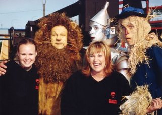 Фото - Элисон Пилл: 321x229 / 22 Кб