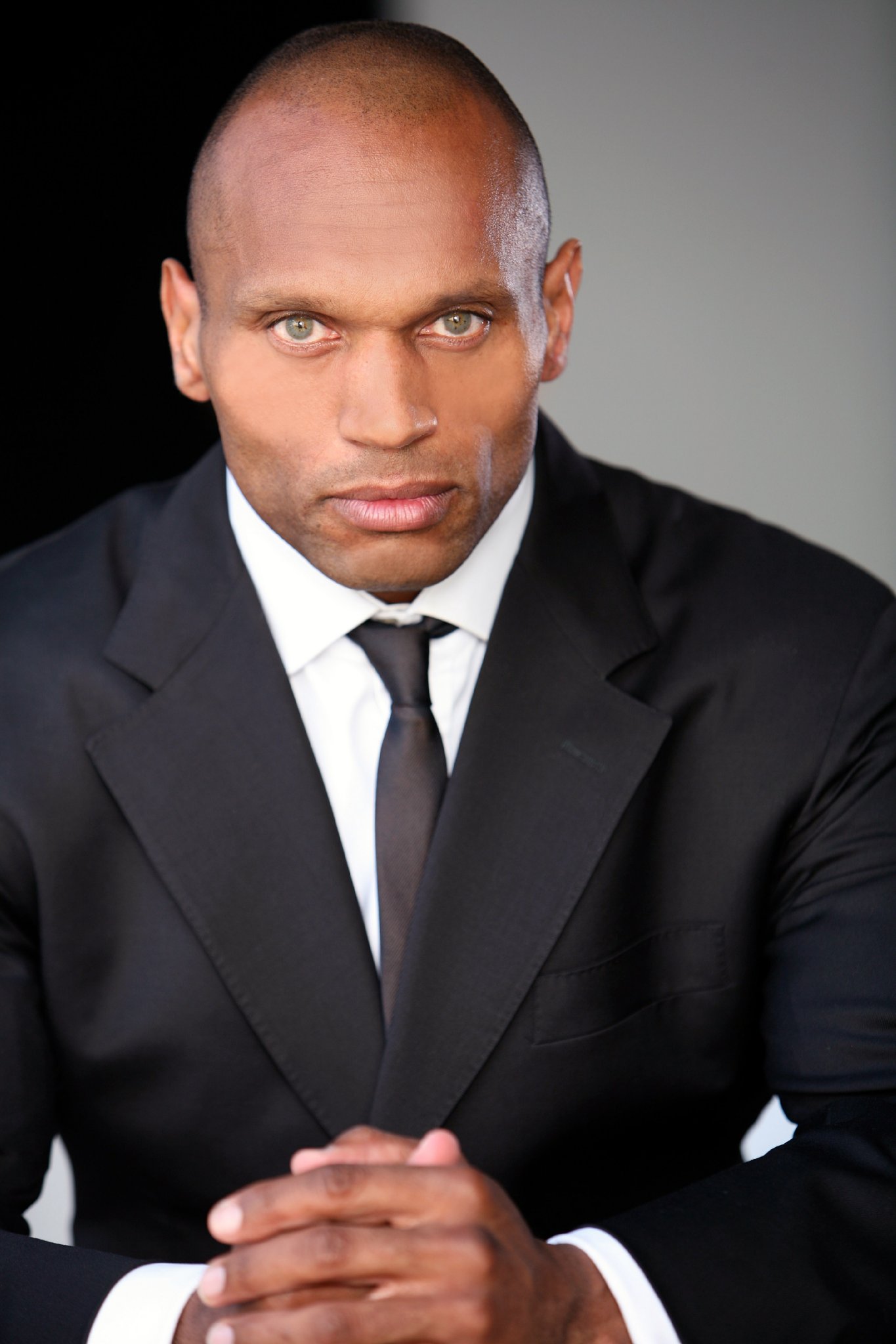 Фото - Марк Смит: 1365x2048 / 199 Кб