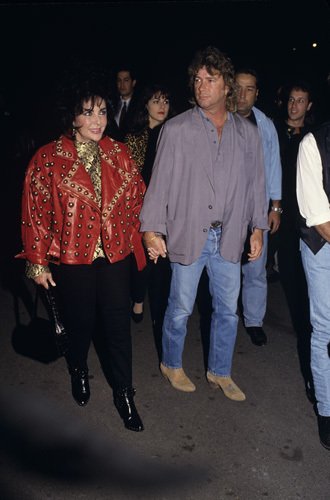 Фото - Элизабет Тейлор: 330x500 / 30 Кб