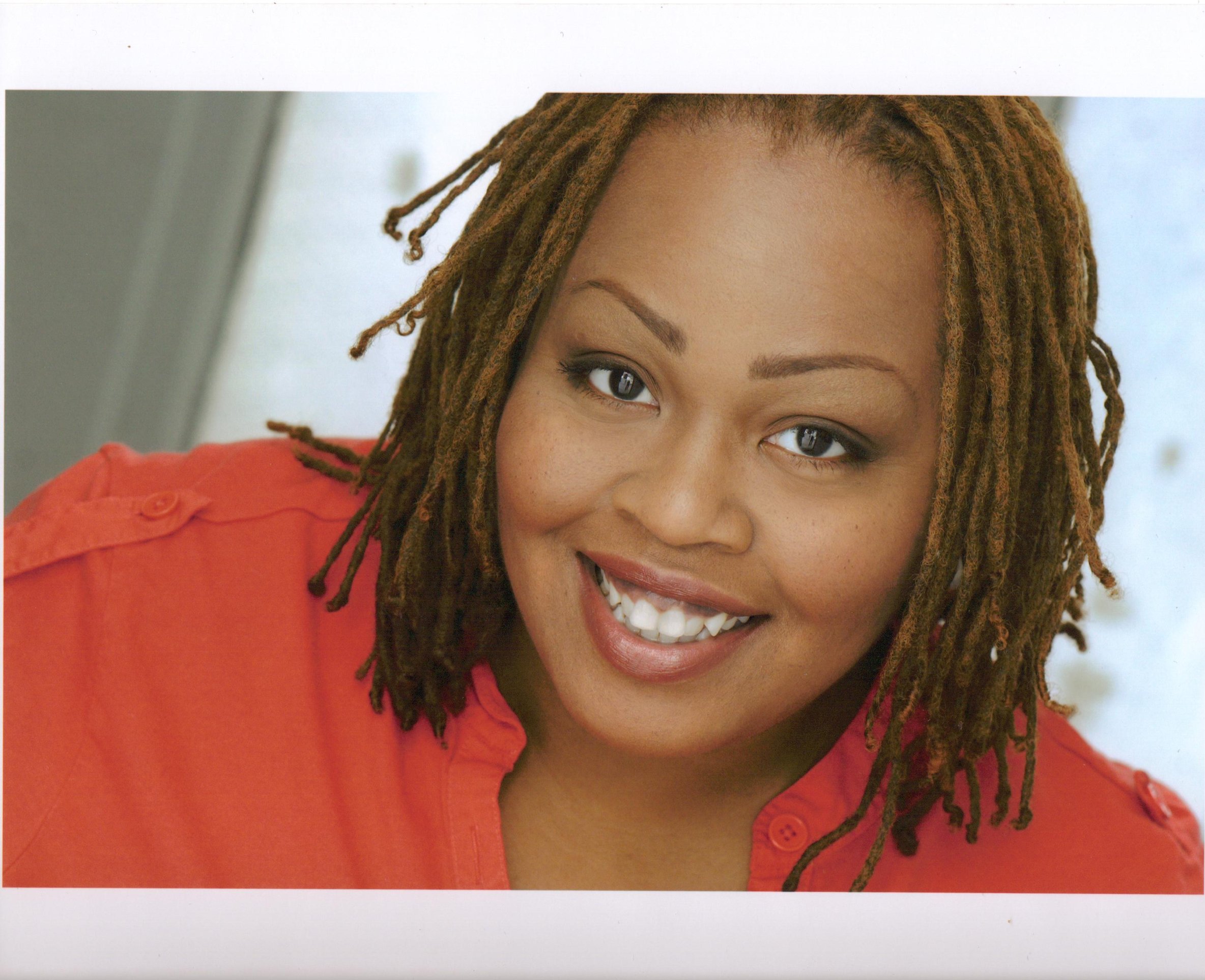 Фото - Эрика Брэдшоу: 2368x1927 / 531 Кб