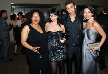 Фото - Ишан Моррис: 416x287 / 29 Кб