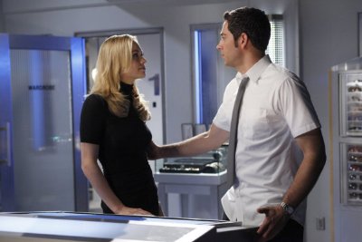 Фото - Ивонн Страховски: 400x267 / 21 Кб