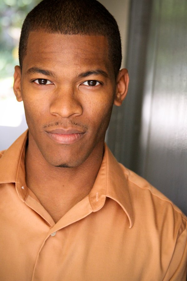 Фото - Дэннис Хилл: 600x900 / 72 Кб