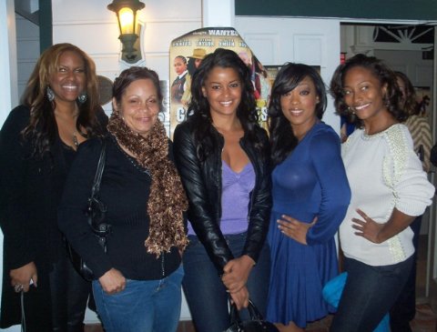 Фото - Аника Си МакФолл: 480x365 / 38 Кб