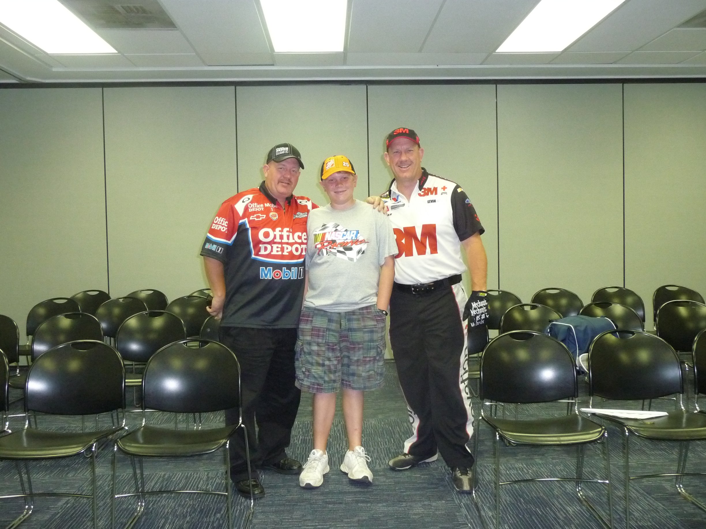 Фото - Дон Фаст: 2448x1836 / 660 Кб