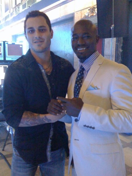 Фото - Кайл Расселл Клементс: 453x604 / 48 Кб