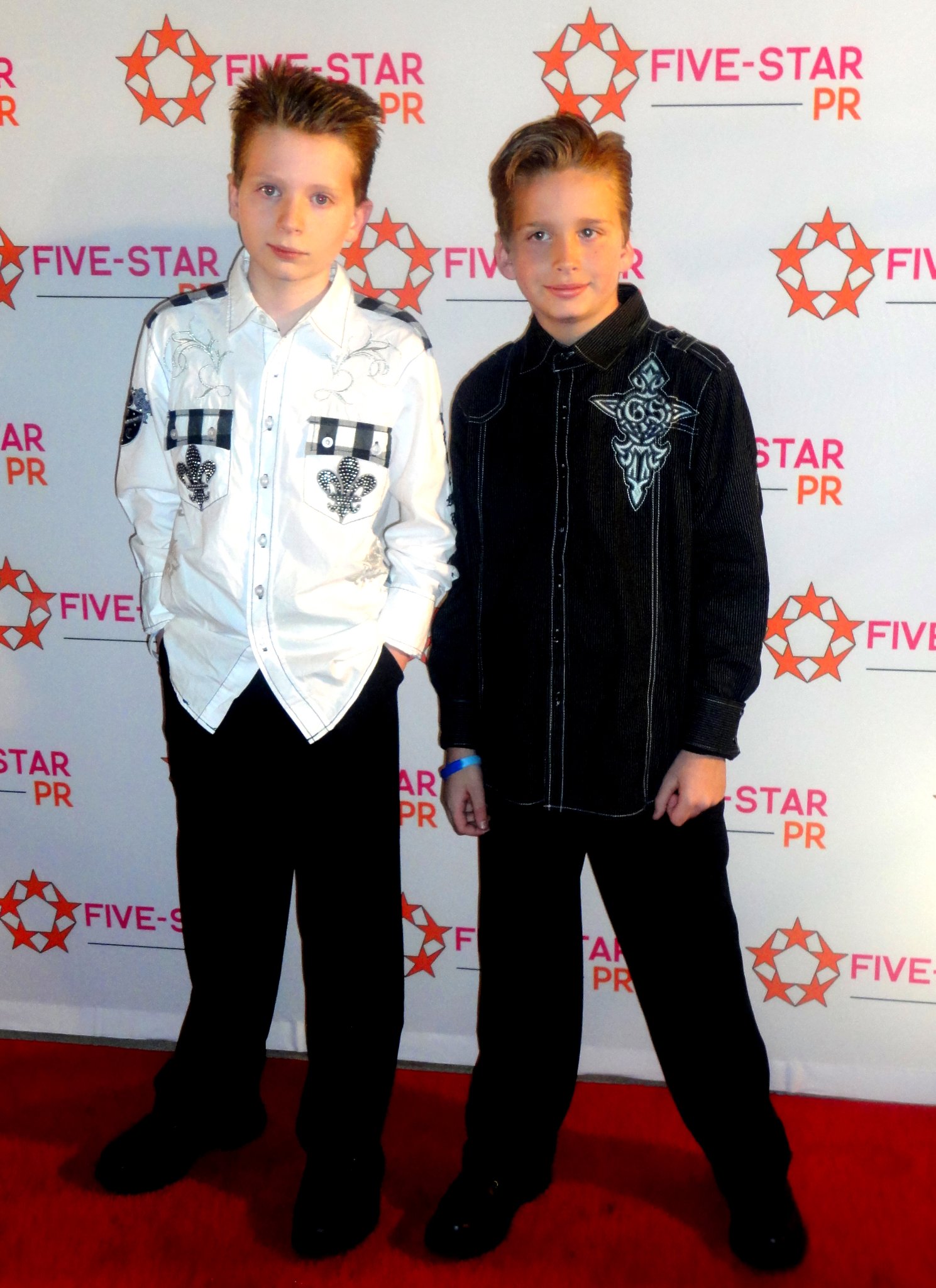 Фото - Хантер Джеймс Маккивер: 1489x2048 / 348 Кб