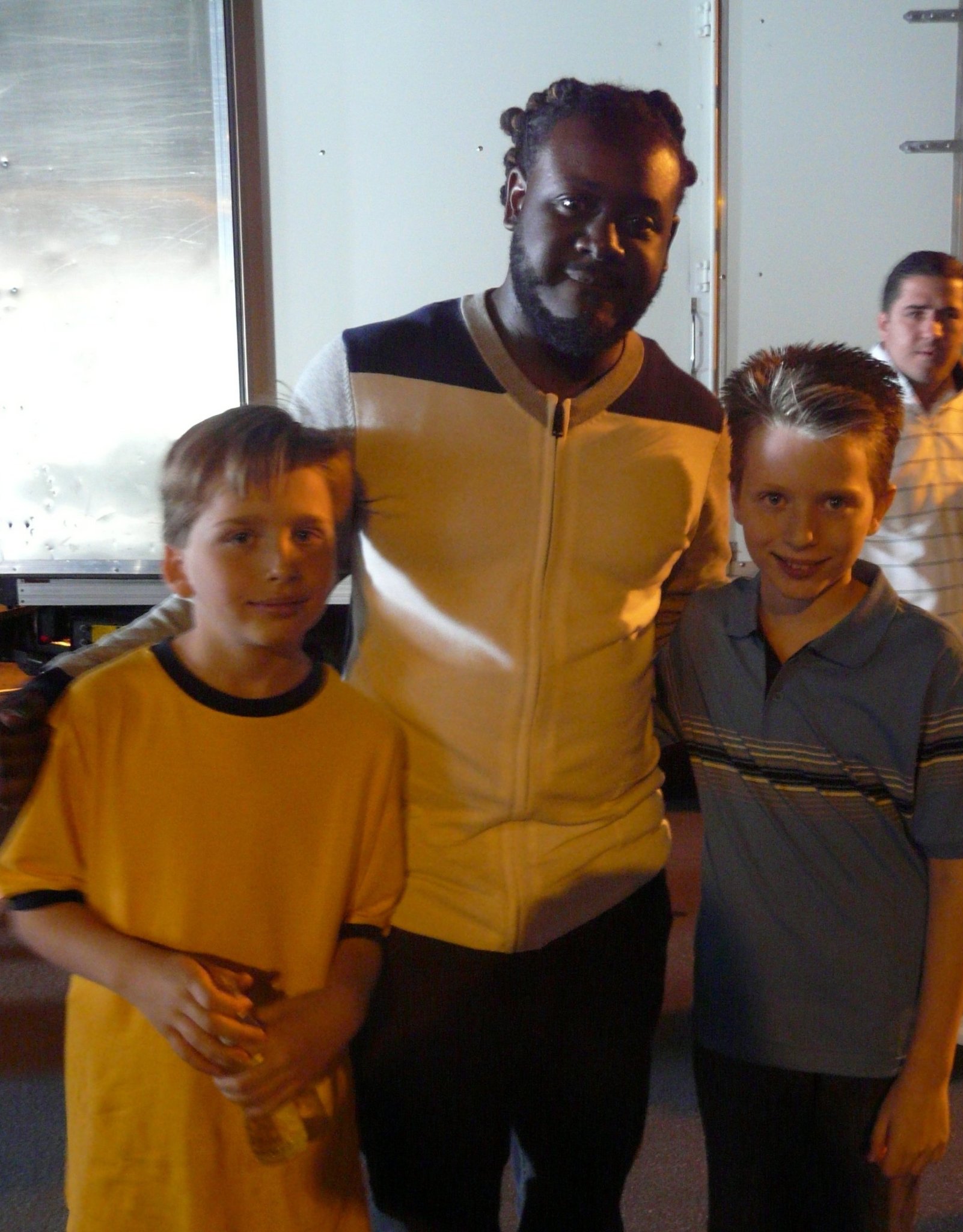 Фото - Хантер Джеймс Маккивер: 1602x2048 / 370 Кб