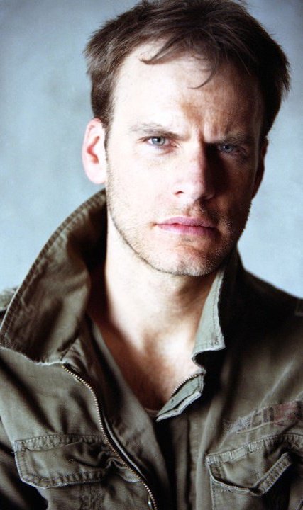 Фото - Кен Лалли: 427x720 / 56 Кб