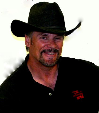 Фото - Роб Эдвардс: 421x480 / 18 Кб