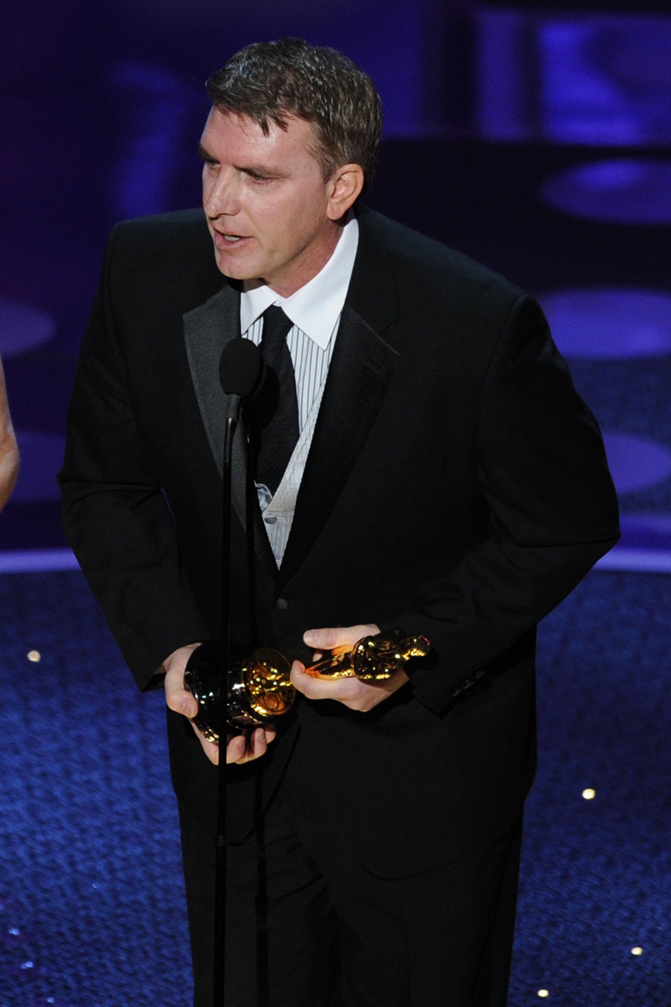 Фото - Роберт Стромберг: 1365x2048 / 285 Кб