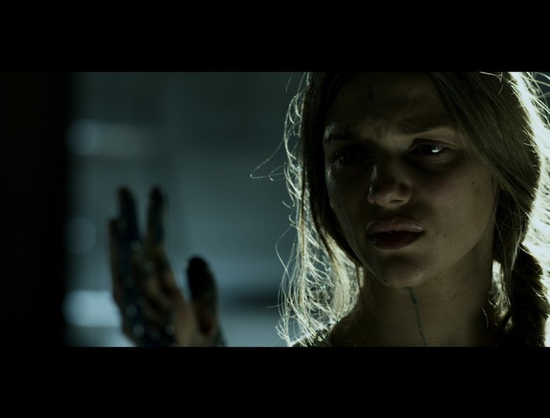 Фото - Трэйси Спиридакос: 778x591 / 38 Кб