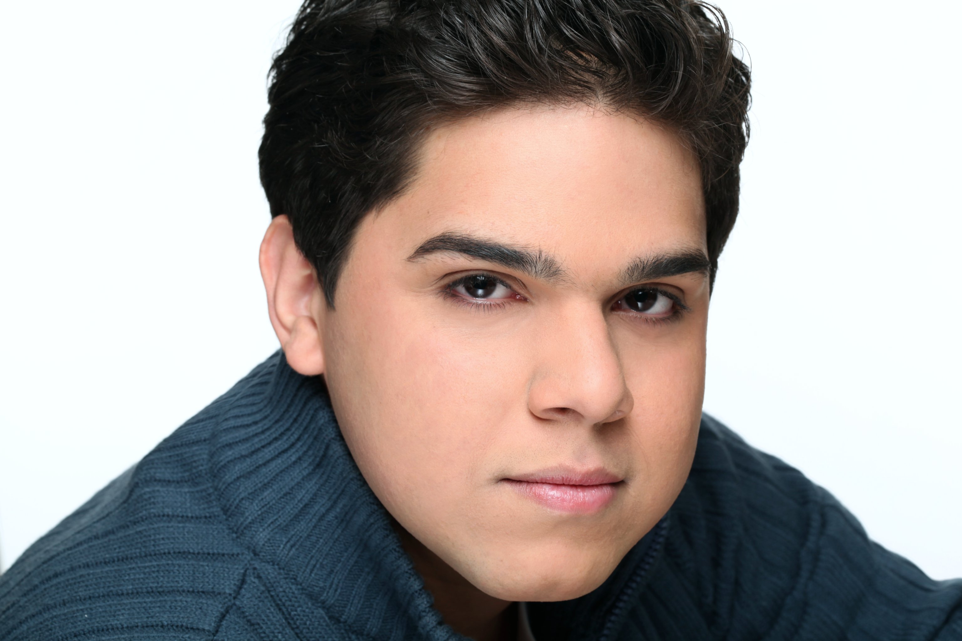 Фото - Ральф Йован Родригез: 3072x2048 / 450 Кб