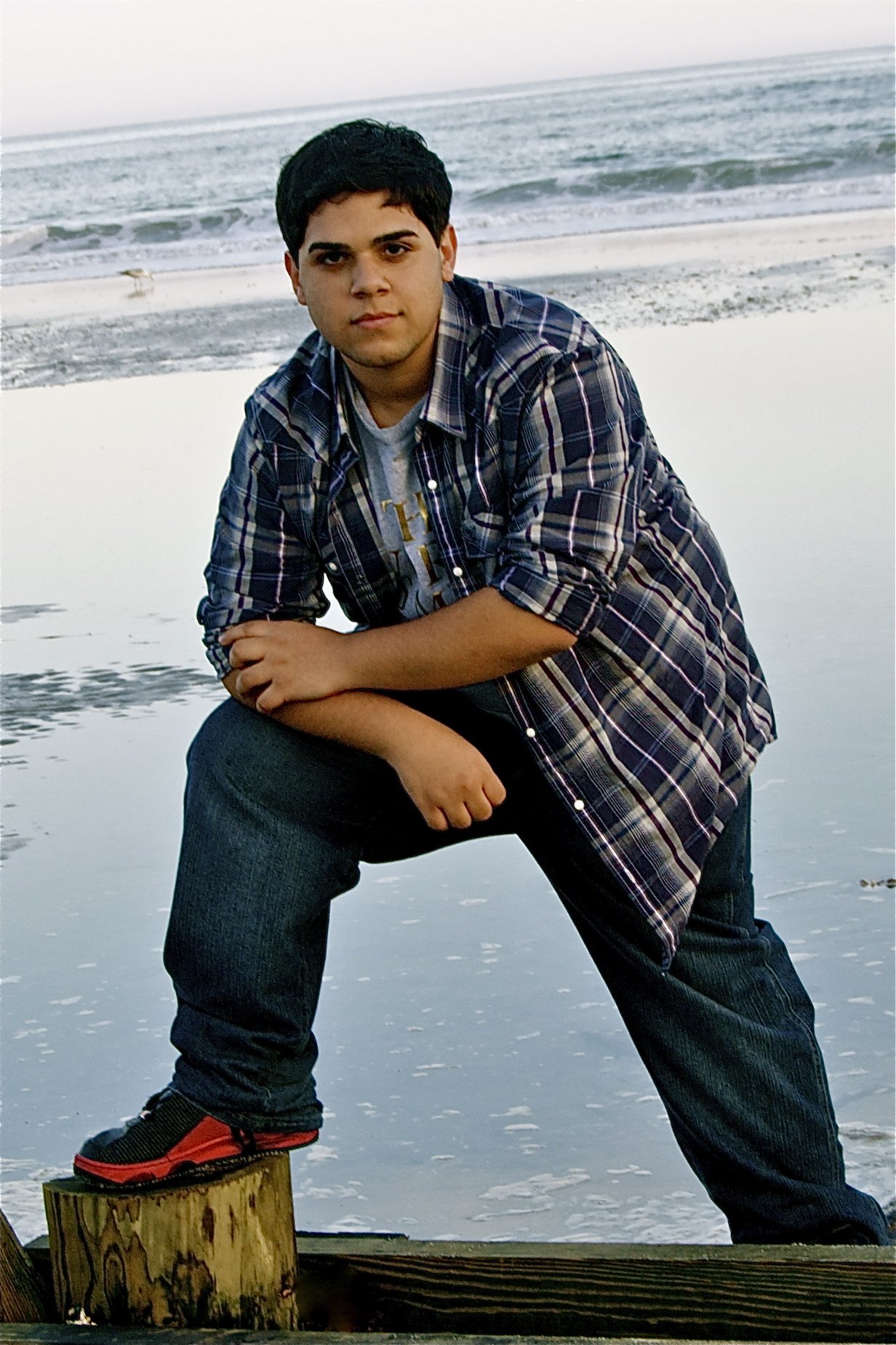 Фото - Ральф Йован Родригез: 1232x1848 / 390 Кб