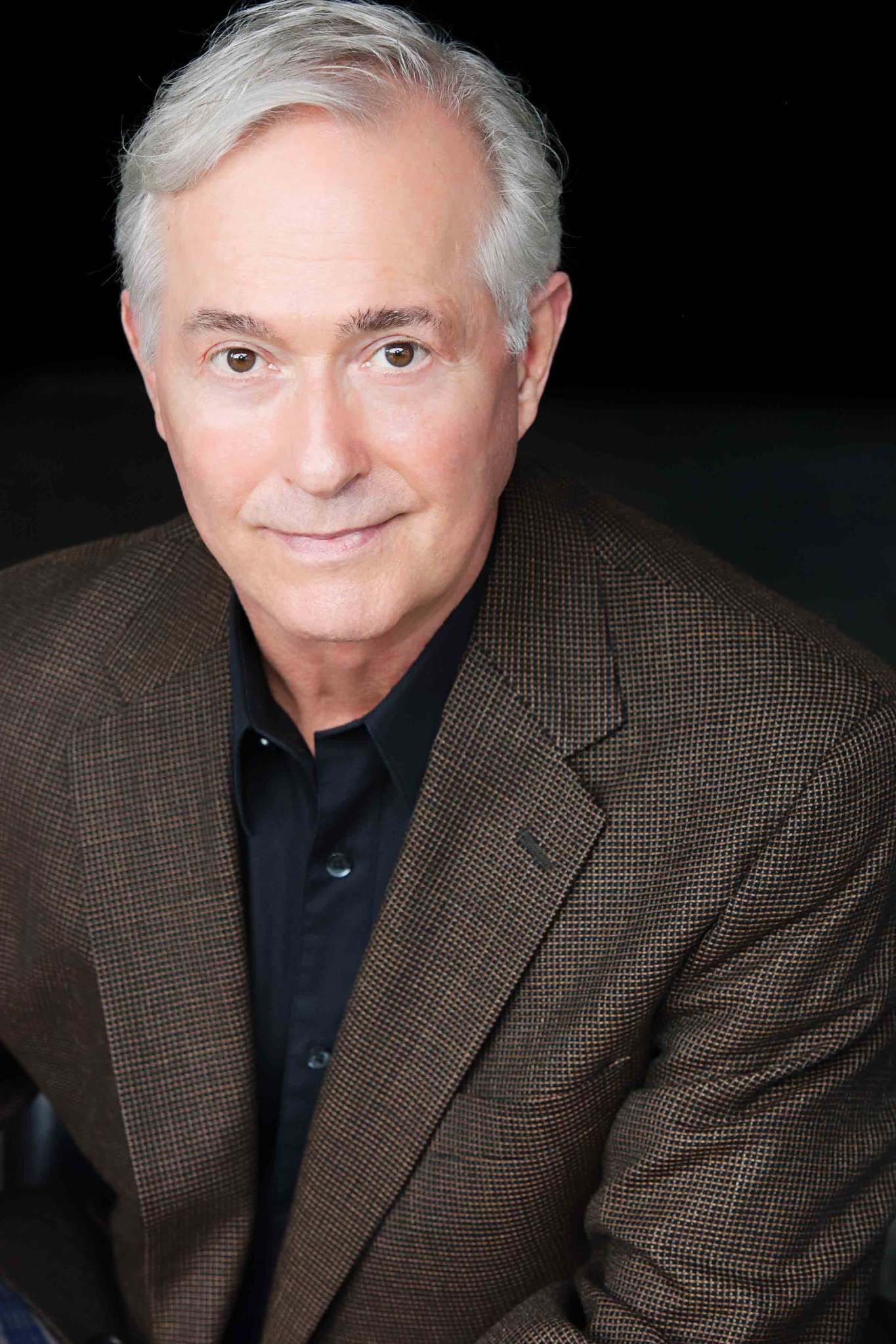 Фото - Майкл Ричи: 1365x2048 / 458 Кб