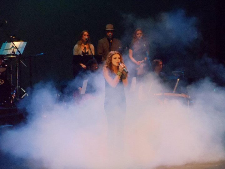 Фото - Алексис Уилкинс: 720x540 / 48 Кб