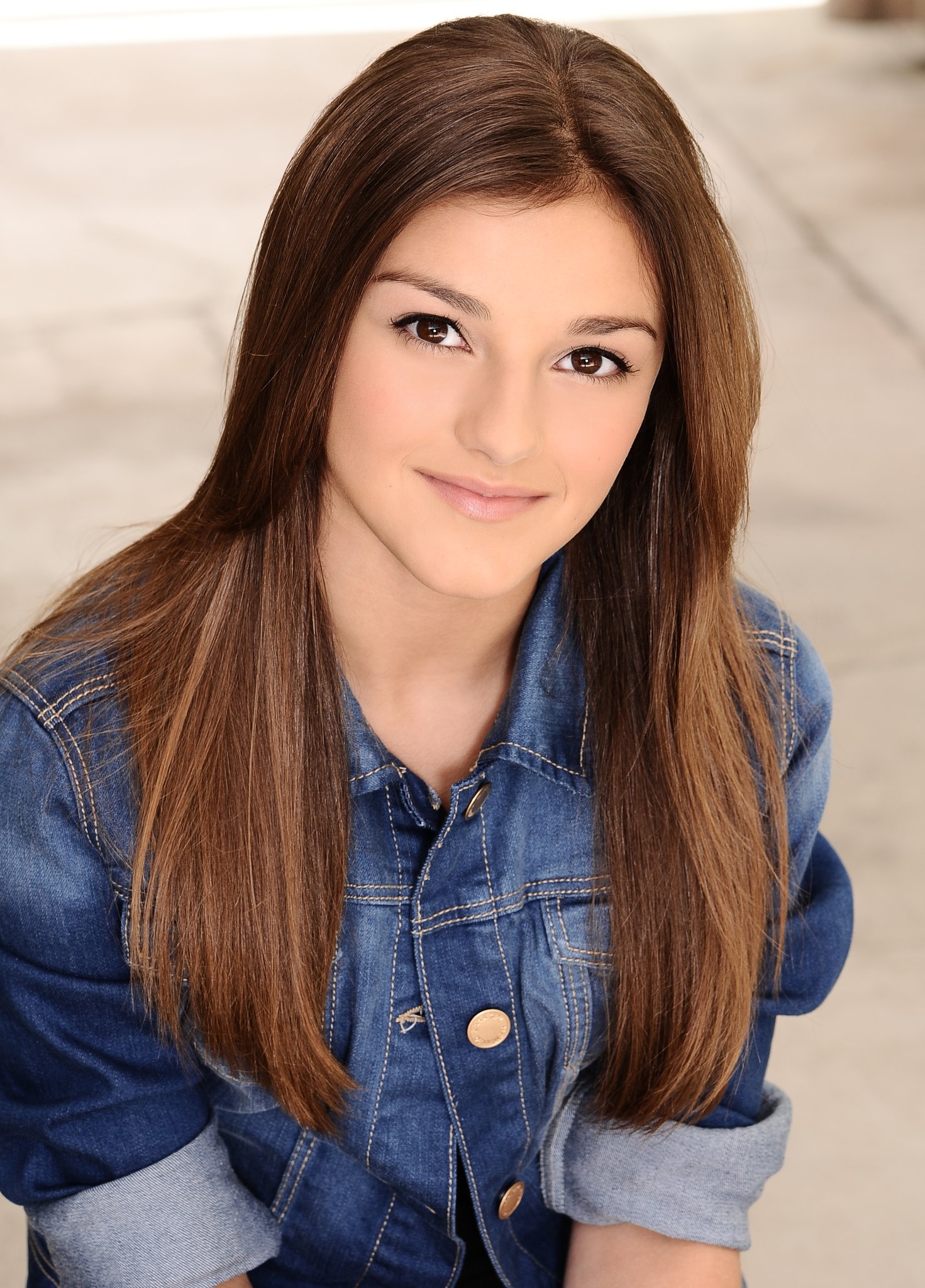 Фото - Алексис Уилкинс: 1471x2048 / 525 Кб