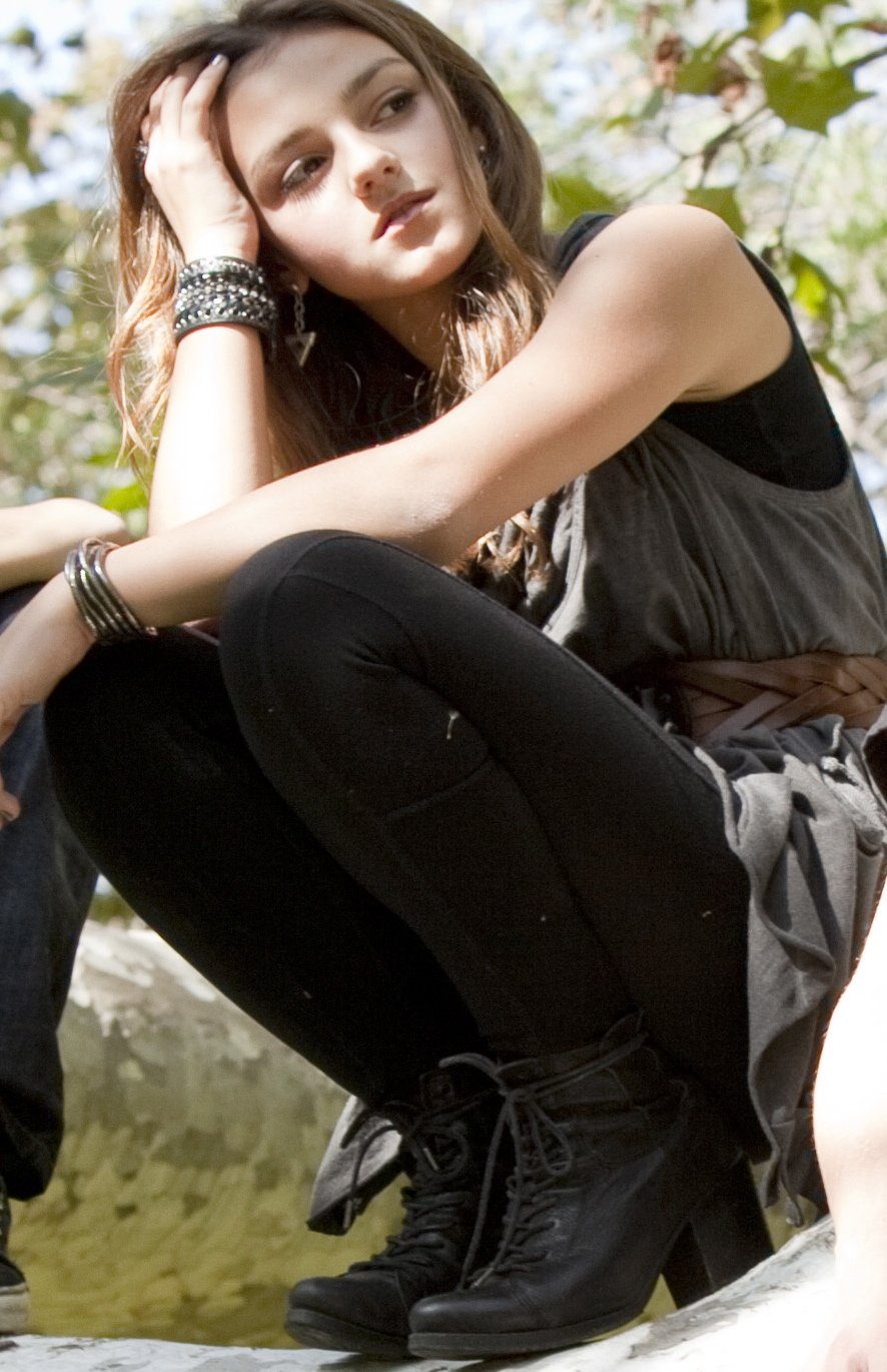 Фото - Алексис Уилкинс: 886x1370 / 185 Кб