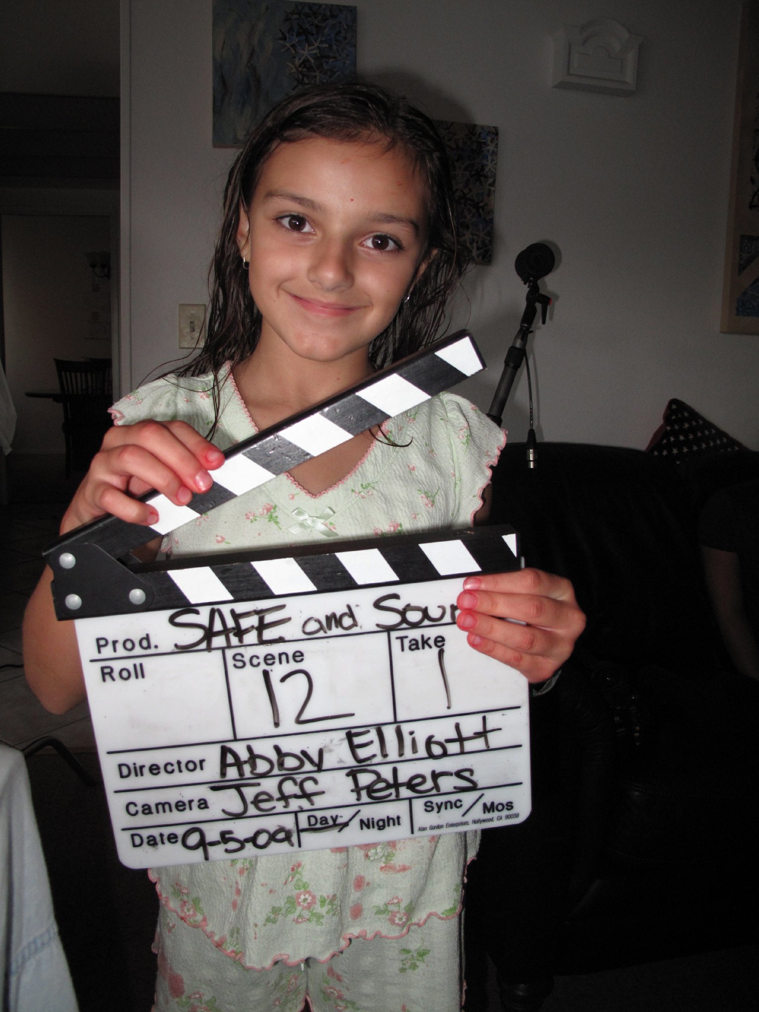 Фото - Алексис Уилкинс: 1536x2048 / 379 Кб