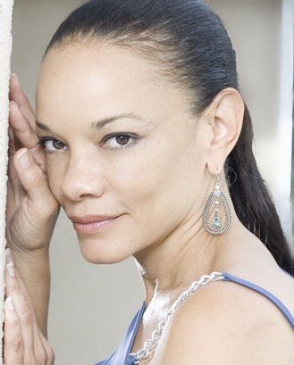 Фото - Вивьен Флеминг-Альварес: 329x409 / 27 Кб