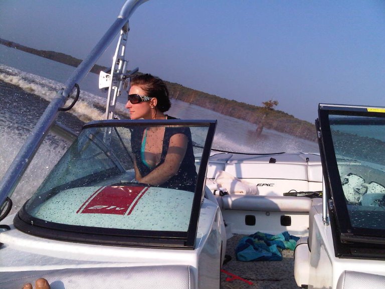 Фото - Барретт Перлман: 768x576 / 86 Кб