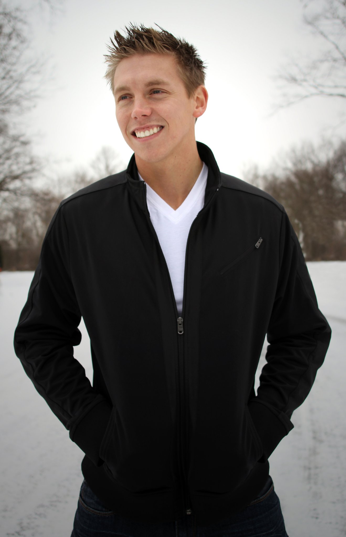 Фото - Том Кружевски: 1319x2048 / 156 Кб