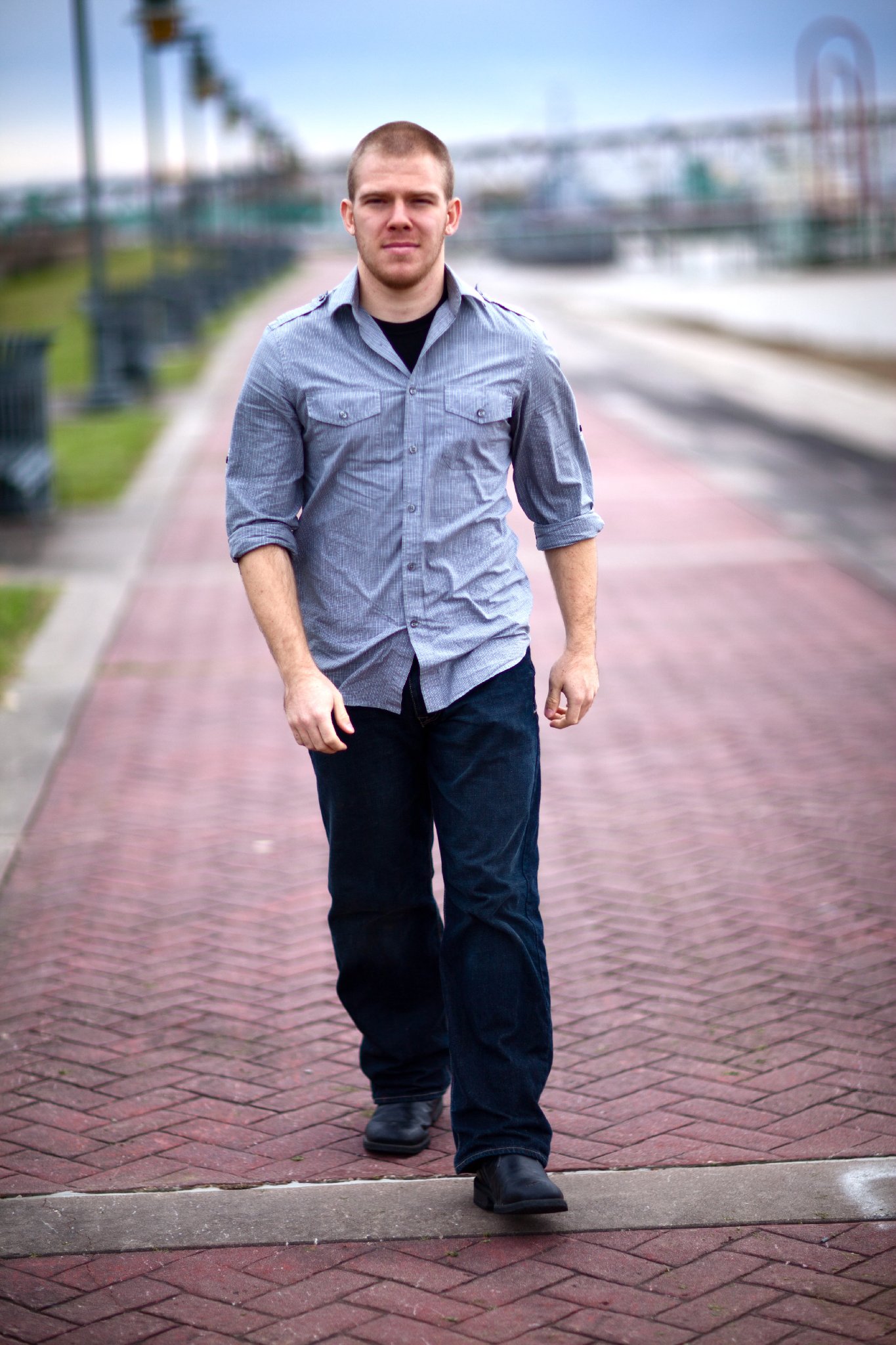 Фото - Робин Александр Коул: 1365x2048 / 379 Кб