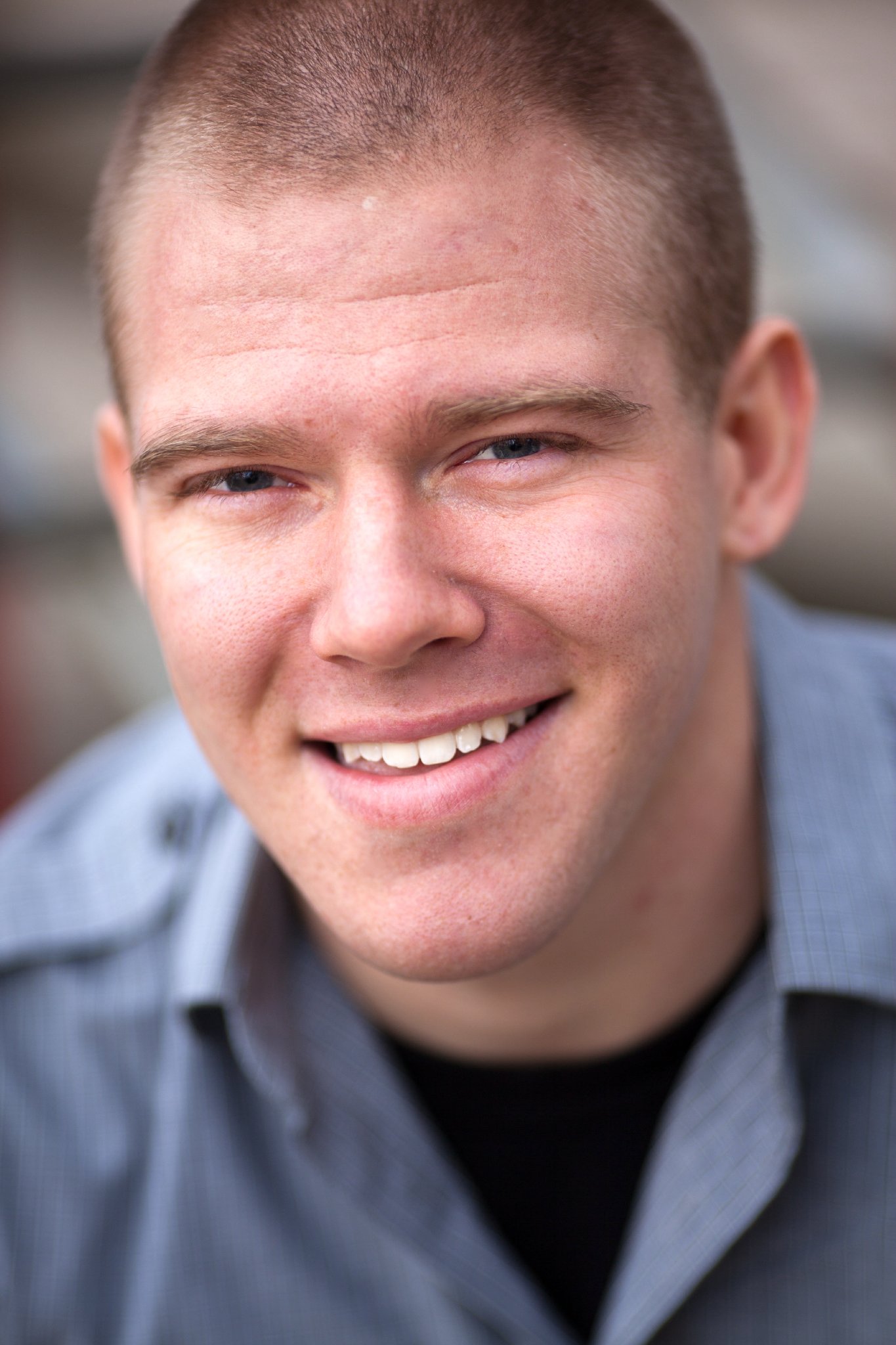 Фото - Робин Александр Коул: 1365x2048 / 266 Кб