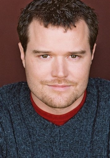 Фото - Кристофер Гарвер: 355x506 / 46 Кб