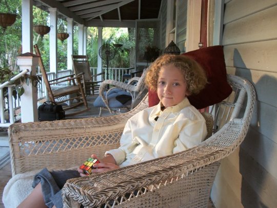 Фото - Николас Вульф: 540x405 / 60 Кб