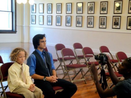 Фото - Николас Вульф: 453x340 / 35 Кб