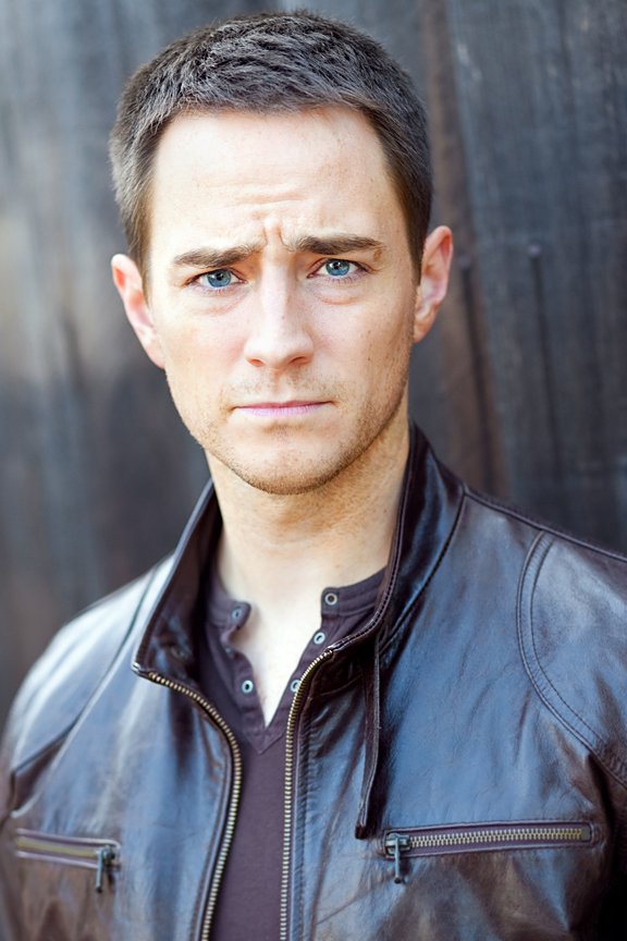 Фото - Джонотан Рут: 576x864 / 81 Кб