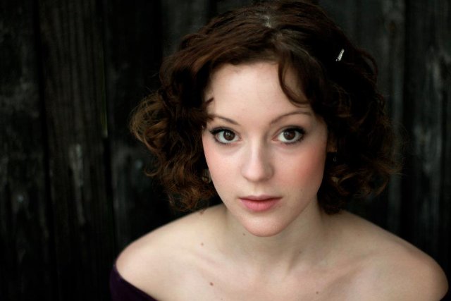 Фото - Джоди Томас: 640x427 / 31 Кб