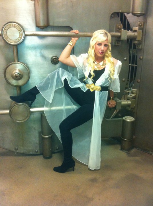 Фото - Блэри Нунан: 537x720 / 67 Кб