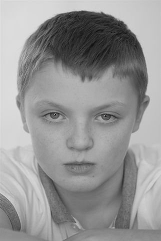 Фото - Эллиот Грин: 322x480 / 19 Кб