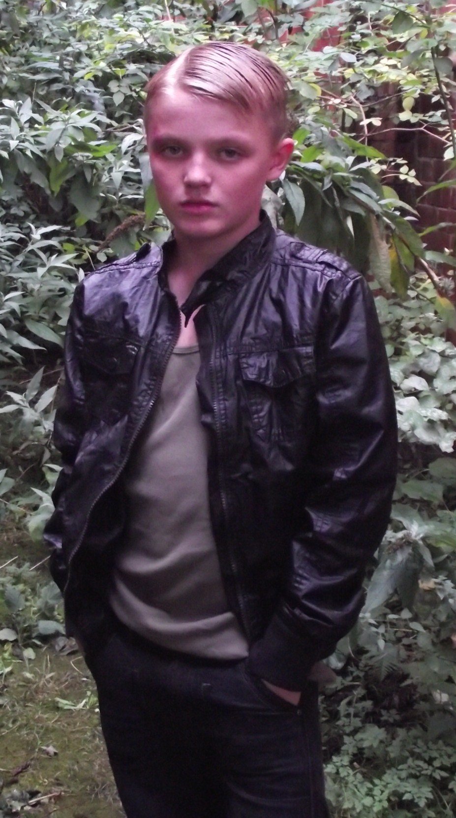 Фото - Эллиот Грин: 927x1662 / 279 Кб