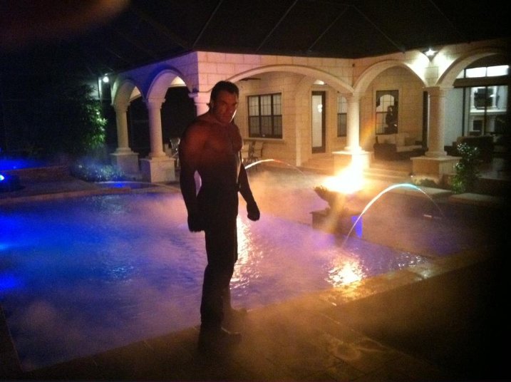 Фото - Джозеф Авиль: 717x536 / 62 Кб