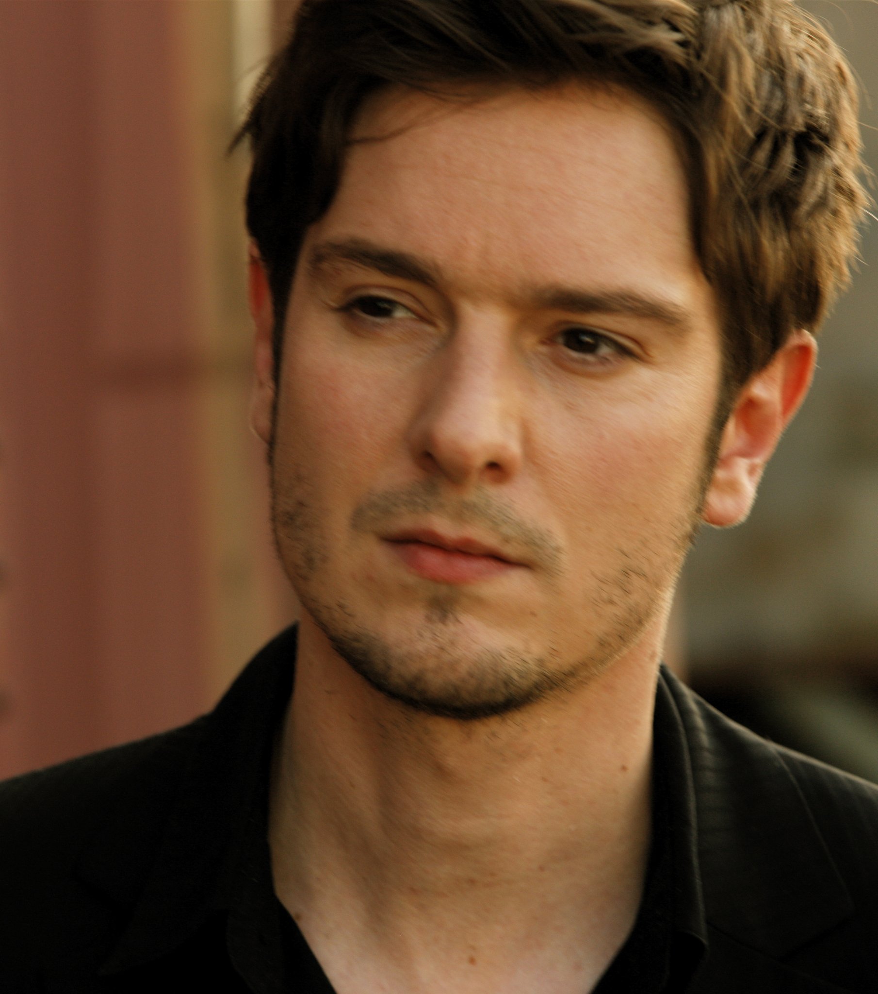 Фото - Майкл Бэрал: 1810x2048 / 317 Кб