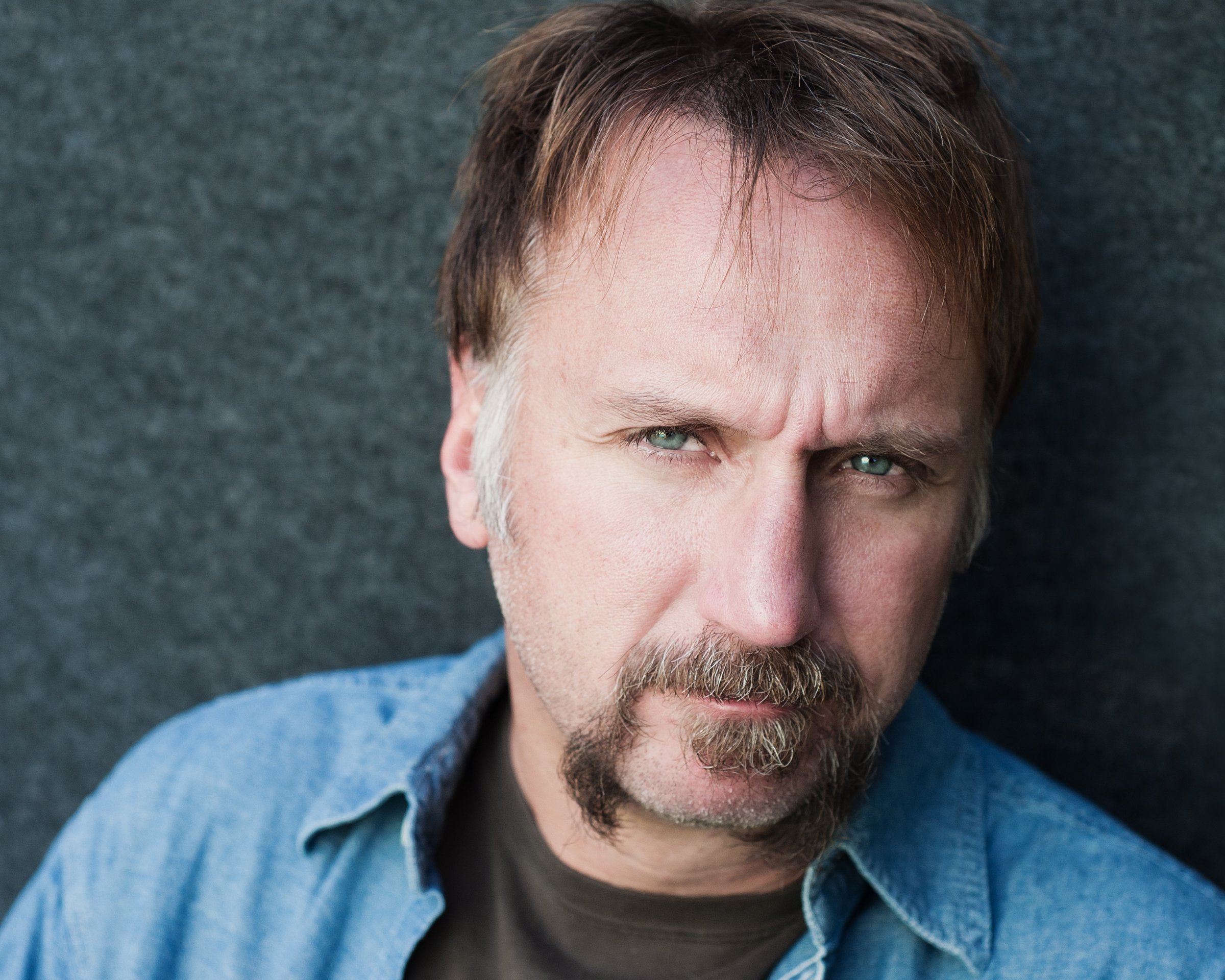 Фото - Зак Ханнер: 2400x1920 / 568 Кб