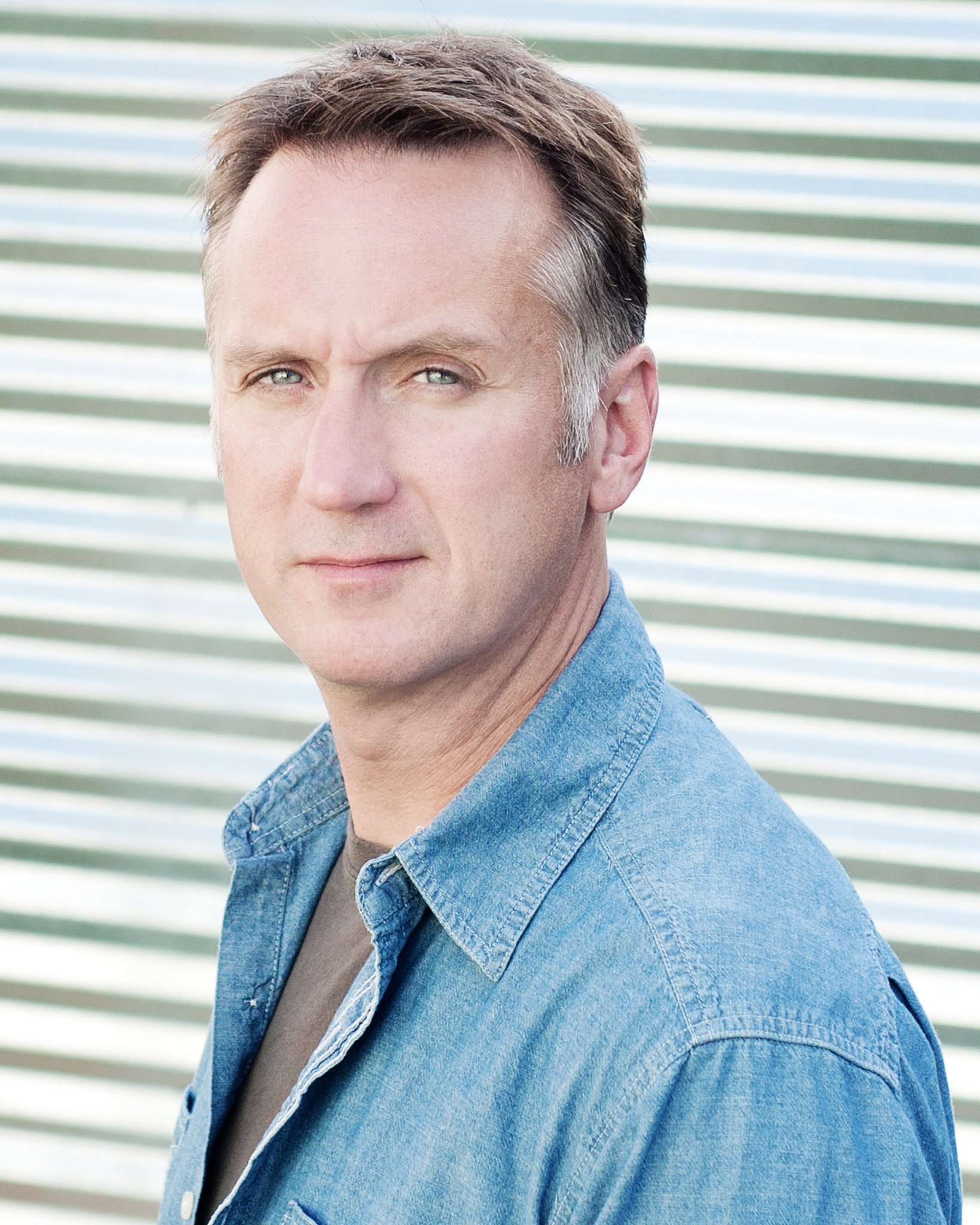 Фото - Зак Ханнер: 1638x2048 / 506 Кб