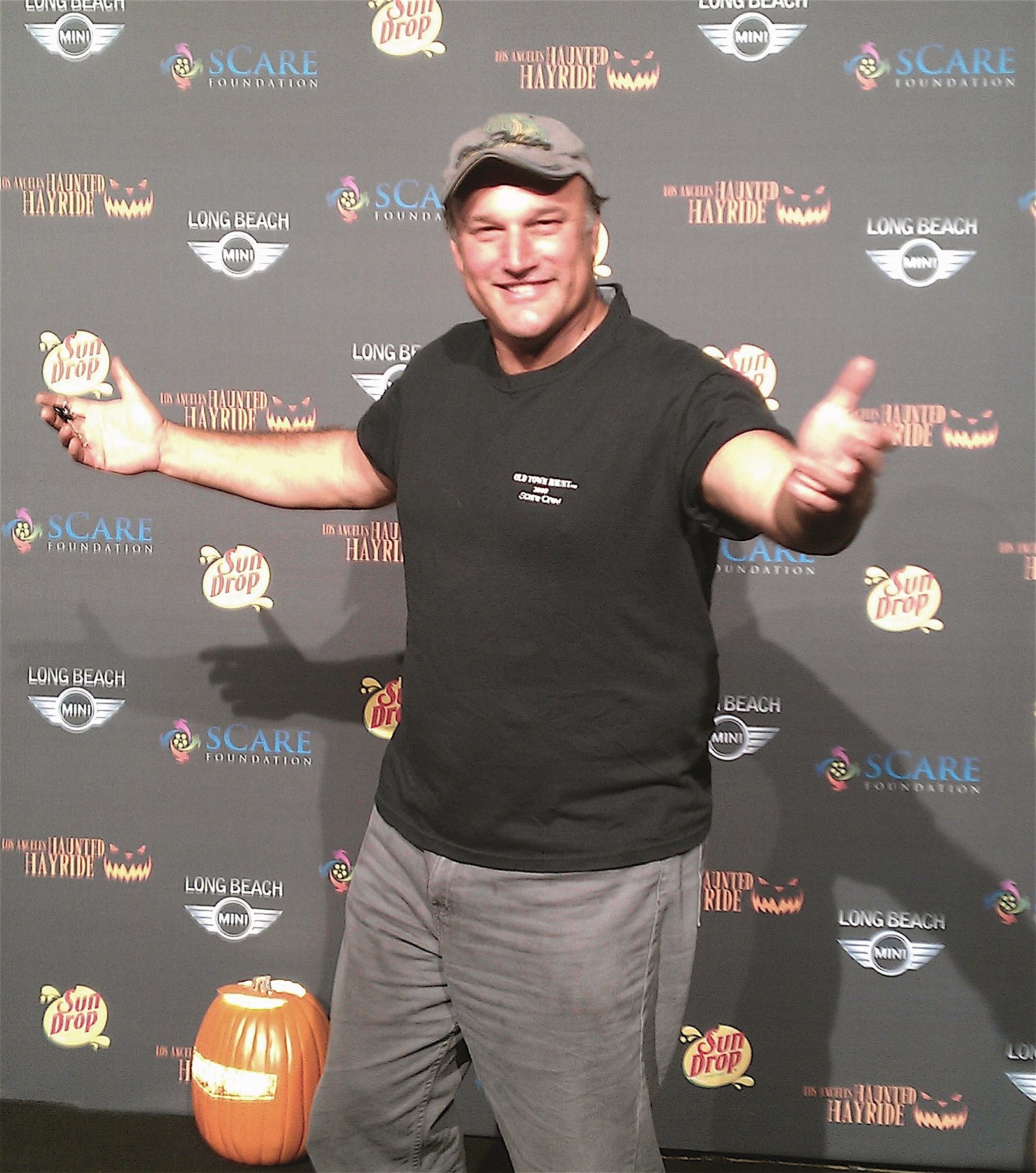 Фото - Рон Роджи: 1622x1836 / 521 Кб