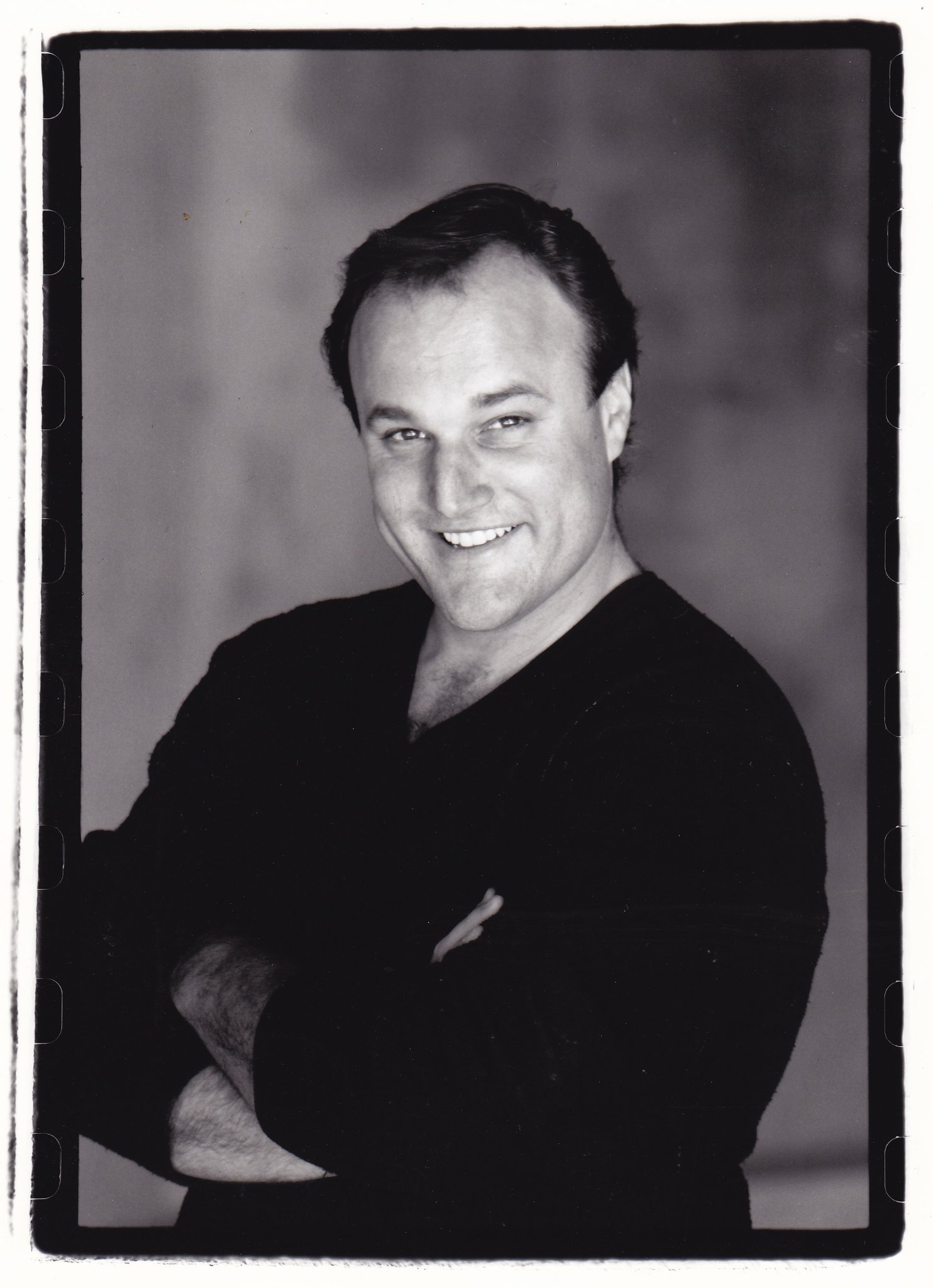 Фото - Рон Роджи: 1484x2048 / 239 Кб