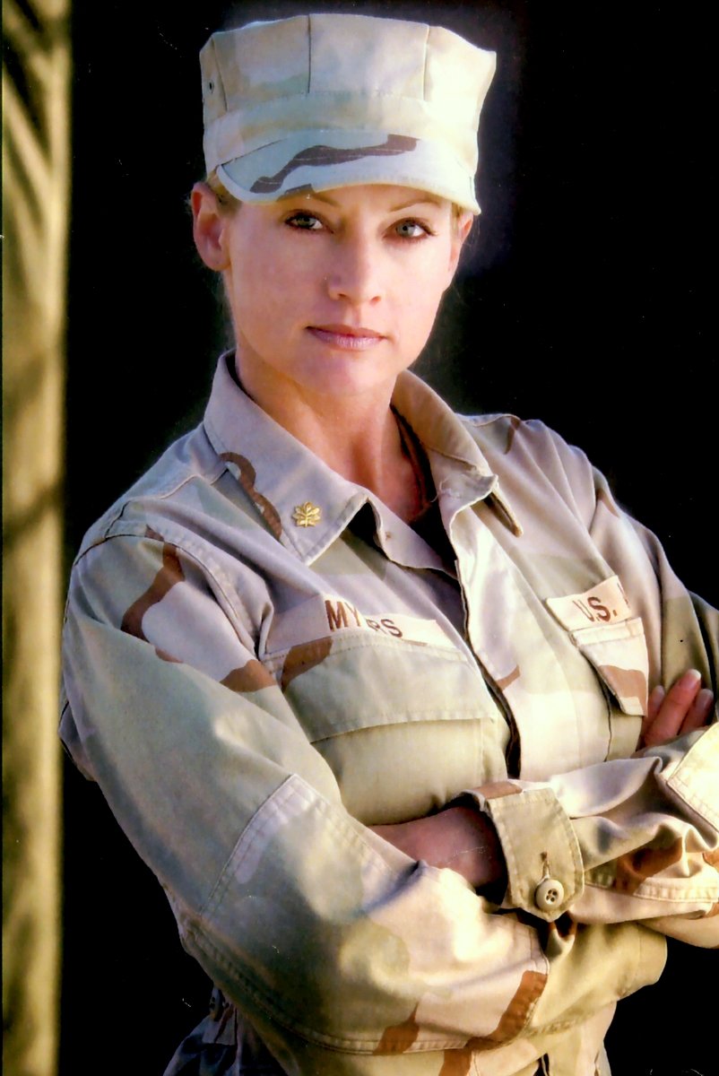 Фото - Ти Джей Маейрс: 802x1200 / 123 Кб