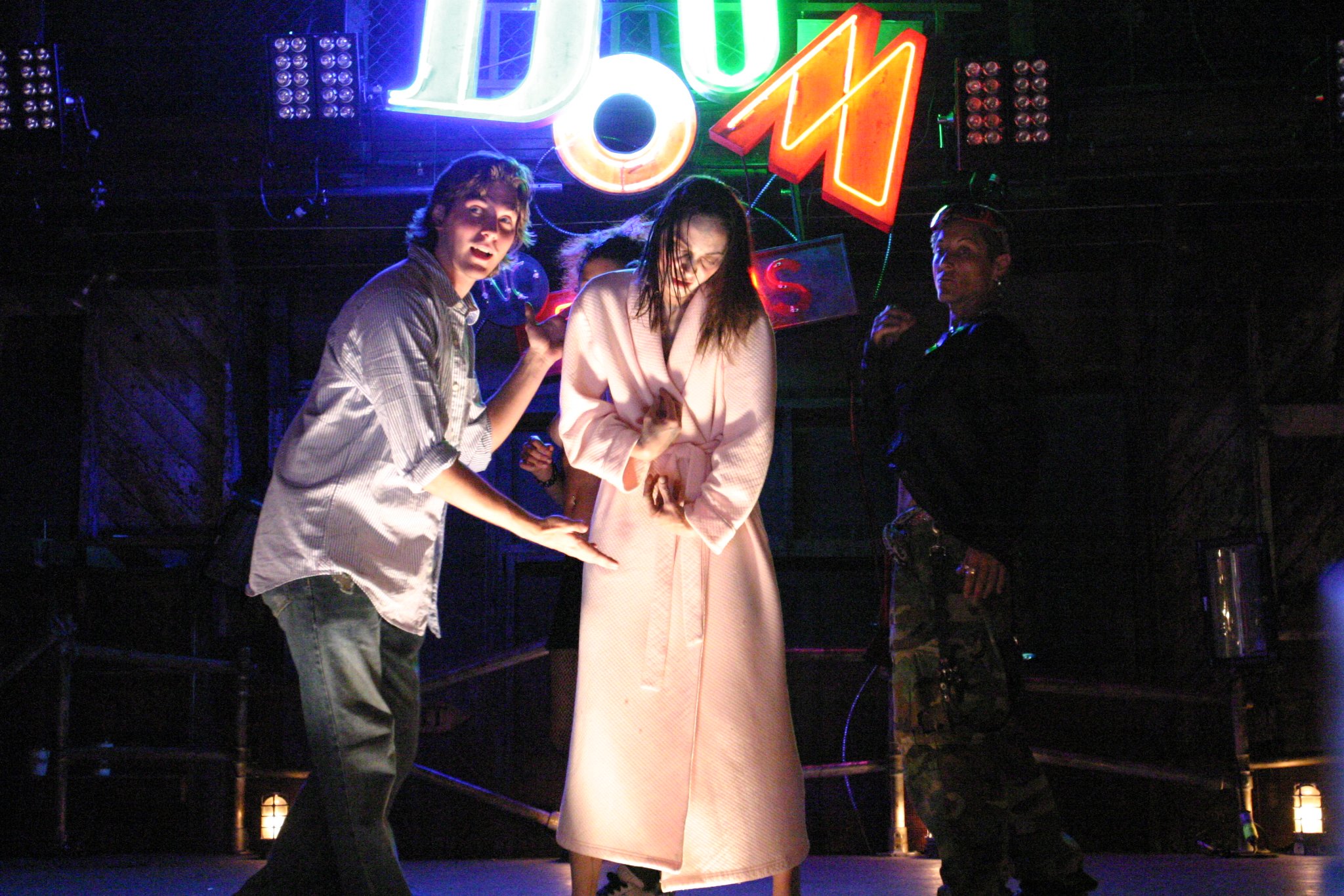 Фото - Пол Бекер: 2048x1365 / 543 Кб