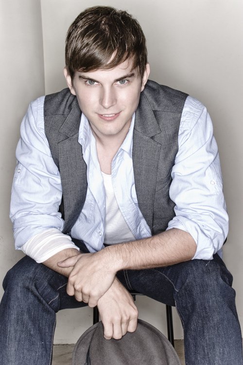 Фото - Пол Бекер: 500x750 / 75 Кб