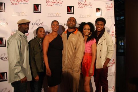 Фото - Джером Ро Брукс: 480x320 / 32 Кб